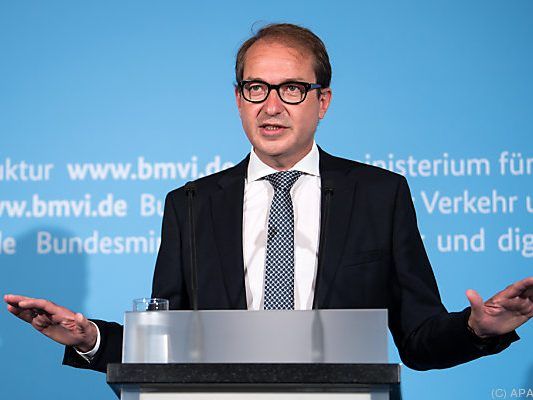 Dobrindt ist einer der Gastgeber Dobrindt ist einer der Gastgeber