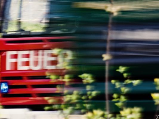 Mehrere Feuerwehren bekämpften die Flammen Mehrere Feuerwehren bekämpften die Flammen