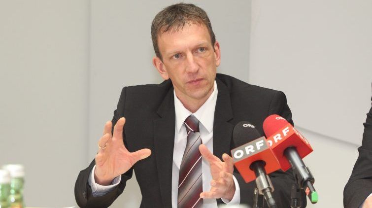 Sascha Schmidt  Sascha Schmidt