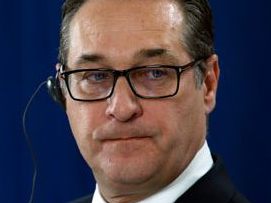 Gericht geht von übler Nachrede aus. Gericht geht von übler Nachrede aus.