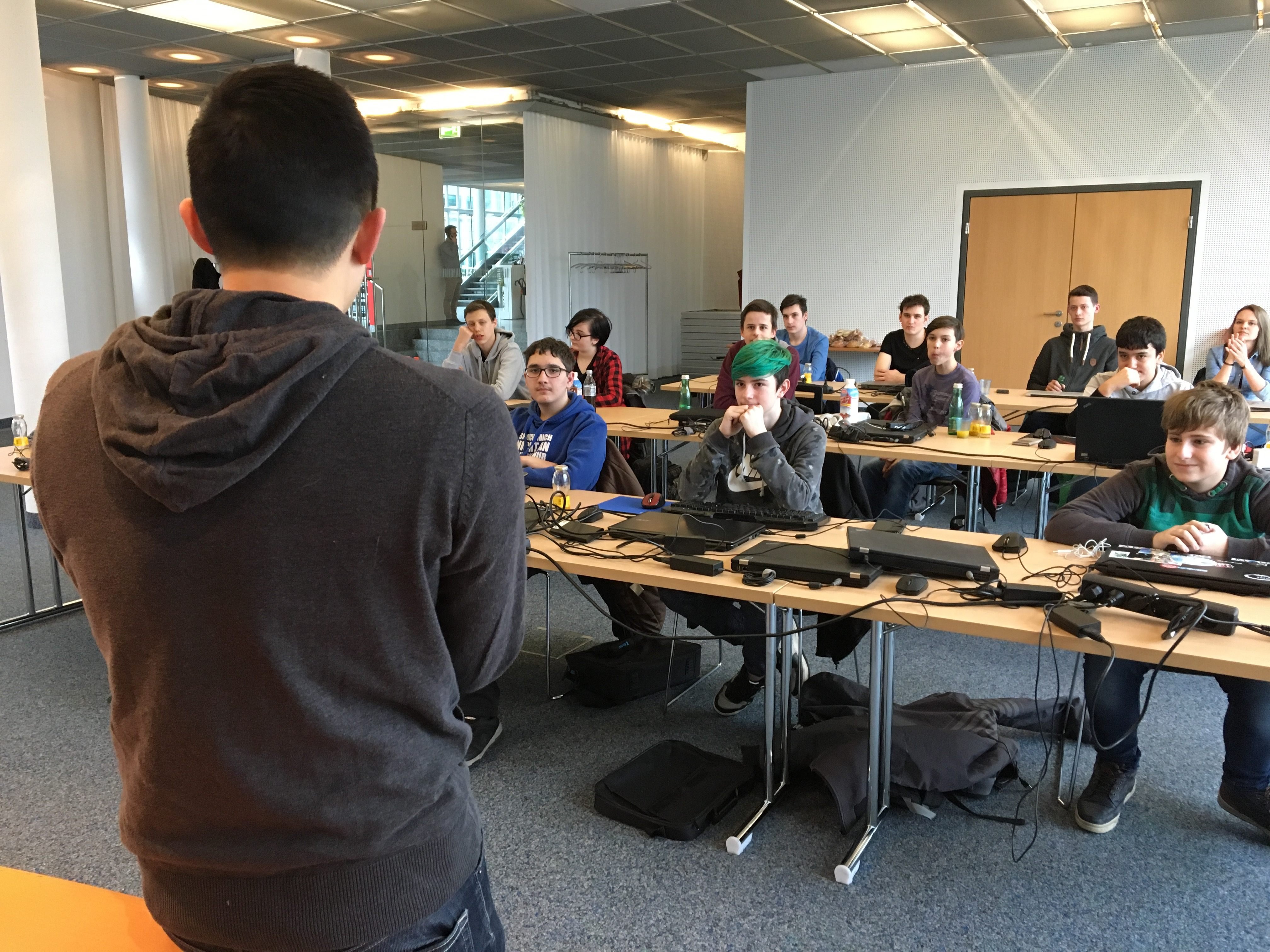 Die erste Runde des Code Base Camp ging bereits über die Bühne. Die erste Runde des Code Base Camp ging bereits über die Bühne.