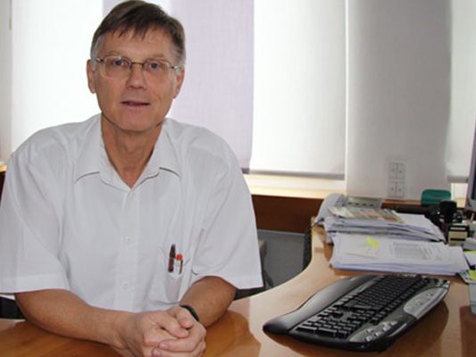 Ärztekammerpräsident Jonas sieht viele Probleme bei der anstehenden Krankenkassenreform. Ärztekammerpräsident Jonas sieht viele Probleme bei der anstehenden Krankenkassenreform.