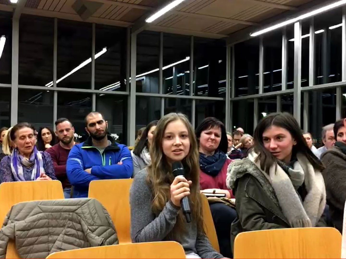 Alena machte selbst Erfahrungen auf den Onkologie-Stationen in Innsbruck und Dornbirn.