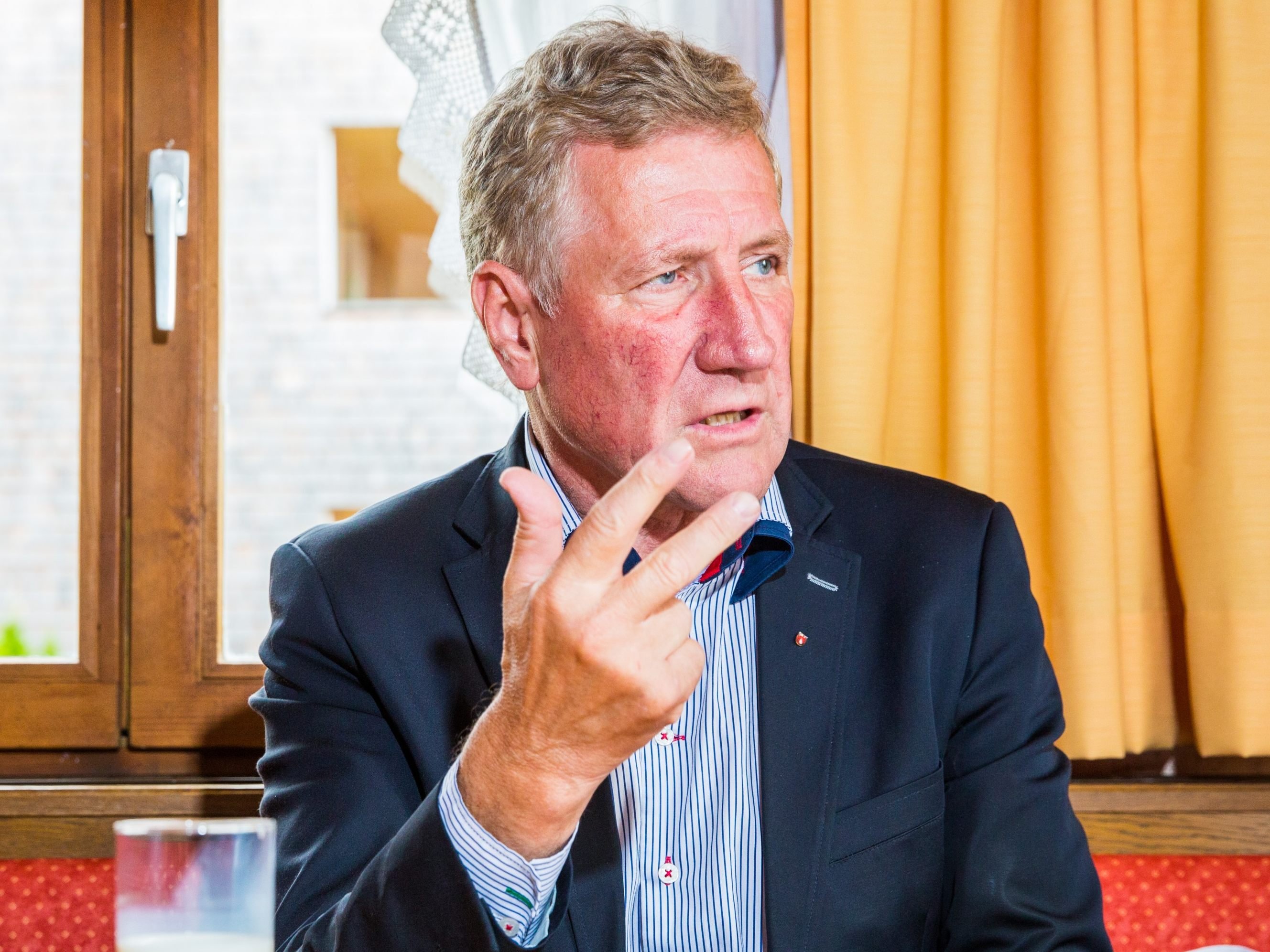 Aus privaten Gründen wird LR Erich Schwärzler zurücktreten. Aus privaten Gründen wird LR Erich Schwärzler zurücktreten.