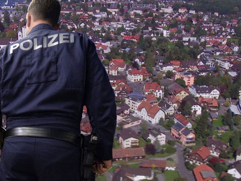 Durch den Biss wurde das Opfer leicht verletzt Durch den Biss wurde das Opfer leicht verletzt