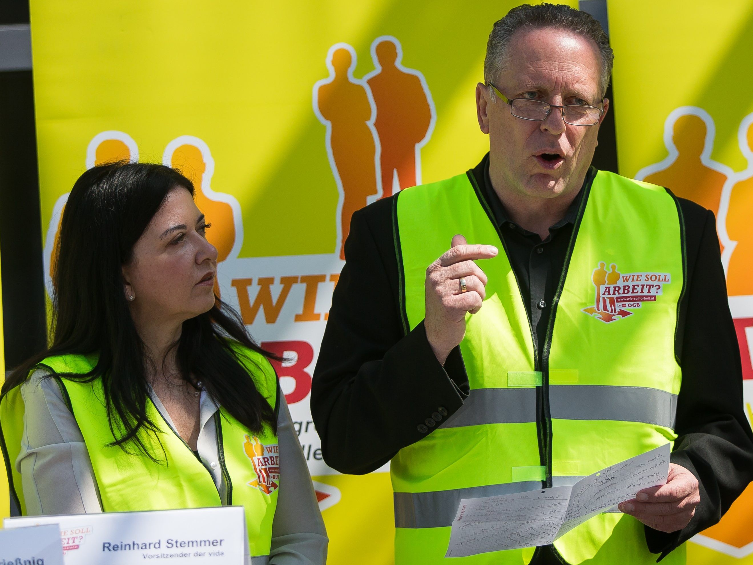 Der ÖGB Vorarlberg und die Arbeiterkammer Vorarlberg (hier im Bild AK-Präsident Hubert Hämmerle) beraten Kampfmaßnahmen gegen den 12-Stunden-Tag. Der ÖGB Vorarlberg und die Arbeiterkammer Vorarlberg (hier im Bild AK-Präsident Hubert Hämmerle) beraten Kampfmaßnahmen gegen den 12-Stunden-Tag.