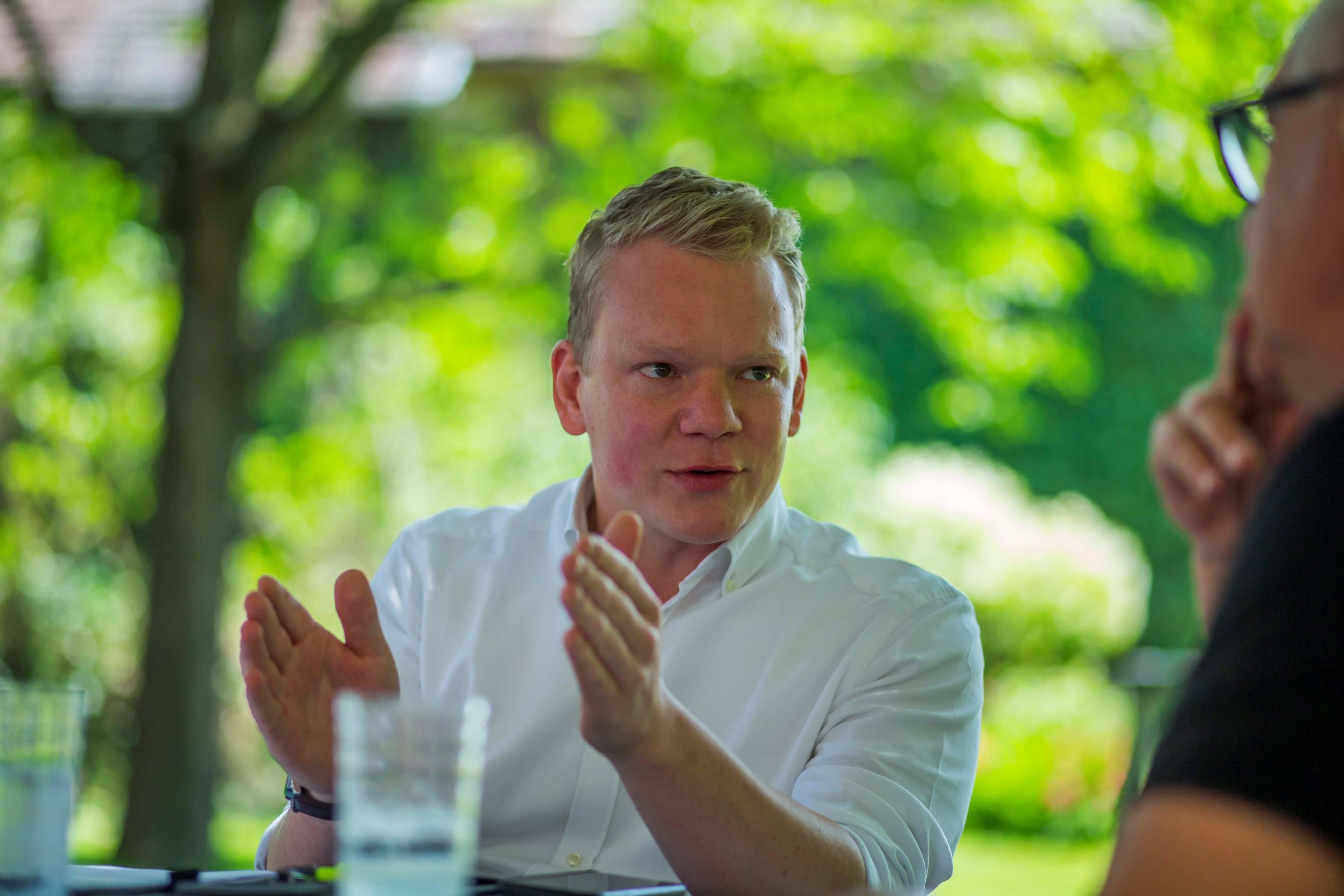 Auch Bitschi sprach mit der Gesunheitsministerin über eine mögliche Lösung. Auch Bitschi sprach mit der Gesunheitsministerin über eine mögliche Lösung.