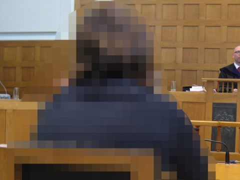 Der 14-Jährige stach auf seine Eltern ein, der Vater starb, die Mutter überlebte.