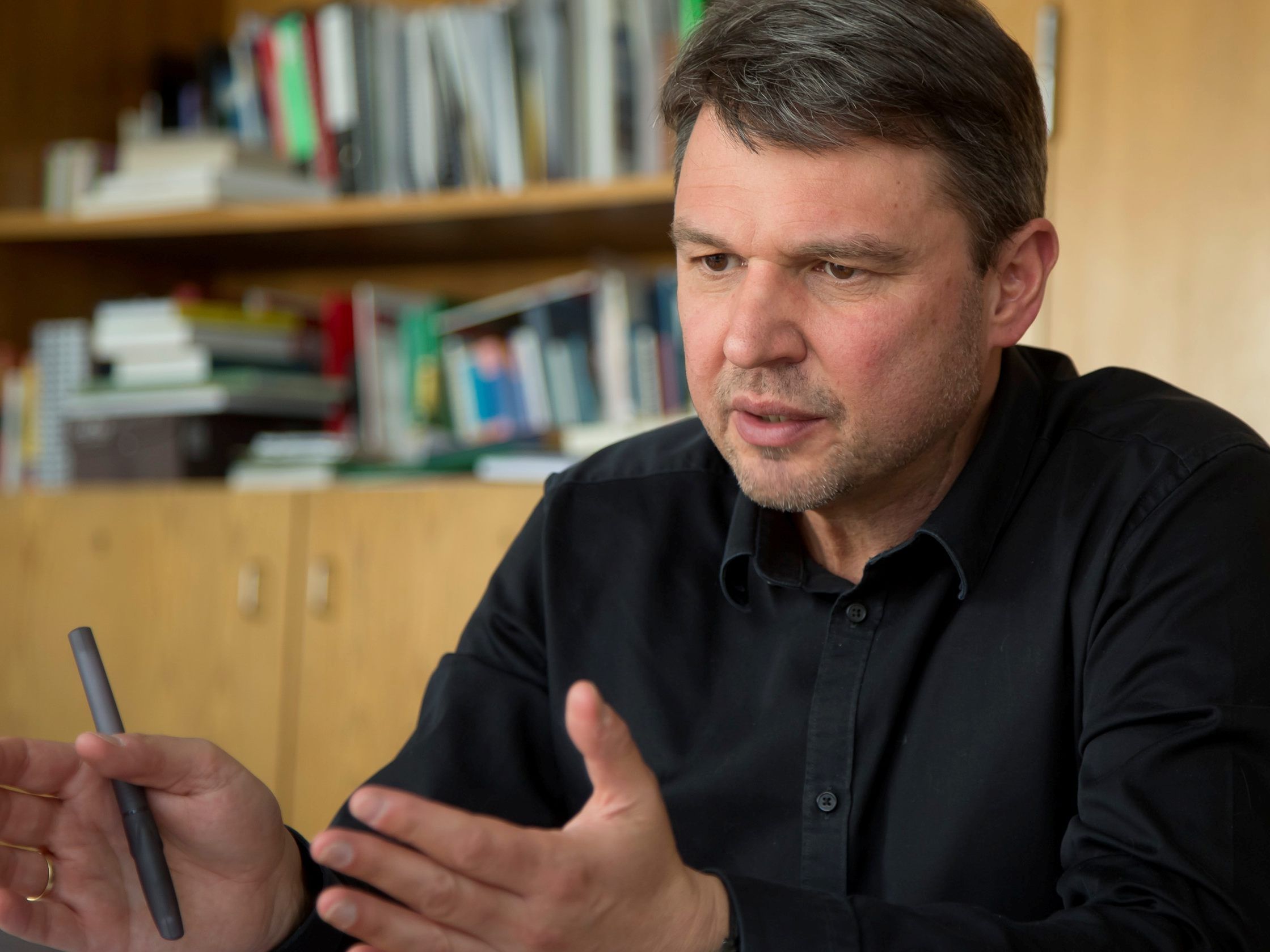 Fischer über den Rücktritt von Hubert Nagel und die Zukunft der Austria Lustenau. Fischer über den Rücktritt von Hubert Nagel und die Zukunft der Austria Lustenau.