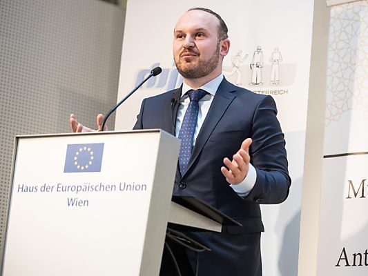 Vural sieht "direkten Angriff auf die Religionsfreiheit" Vural sieht "direkten Angriff auf die Religionsfreiheit"