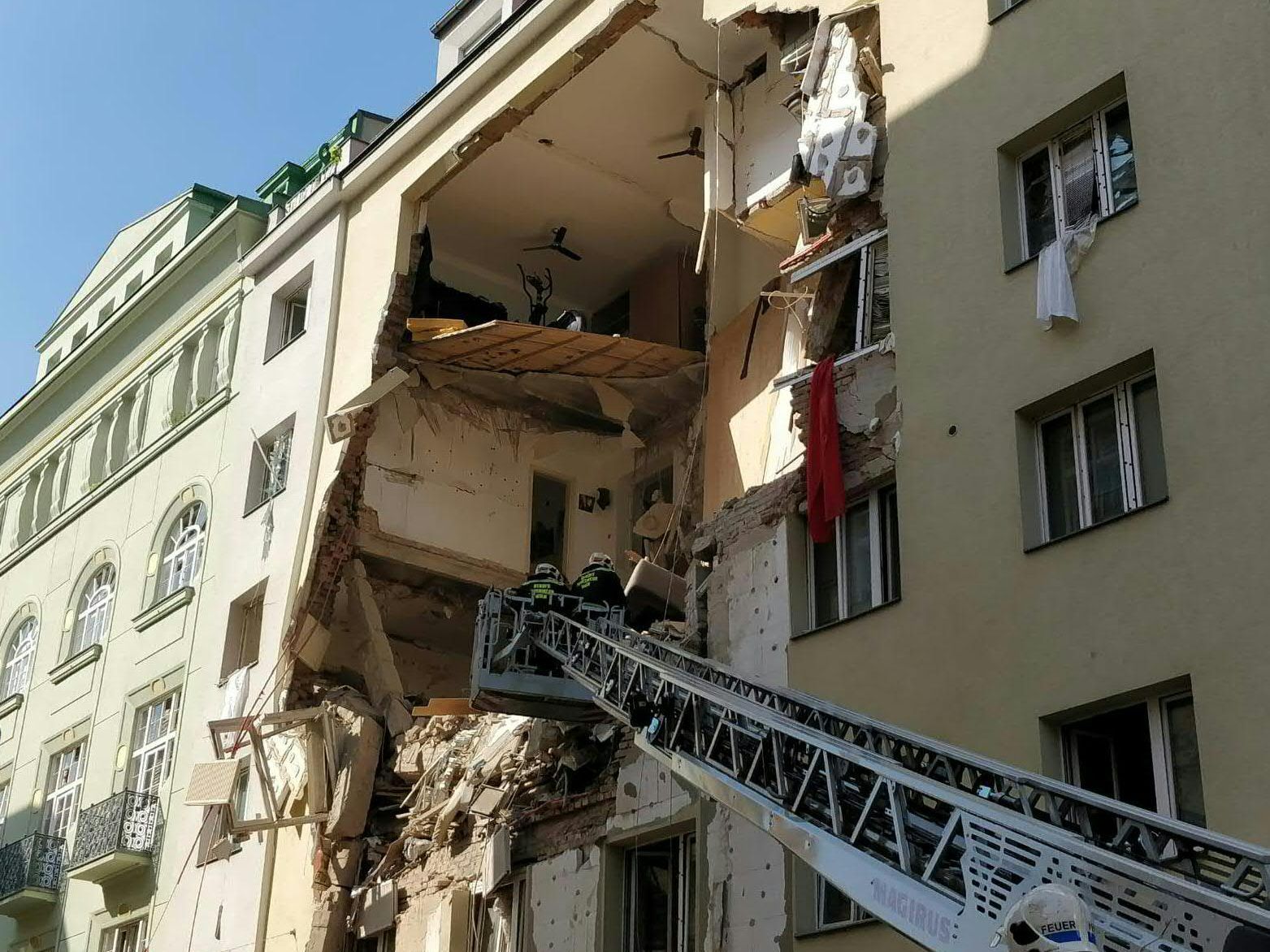 Bisher kann über die Unfallfaktoren nur spekuliert werden. Bisher kann über die Unfallfaktoren nur spekuliert werden.