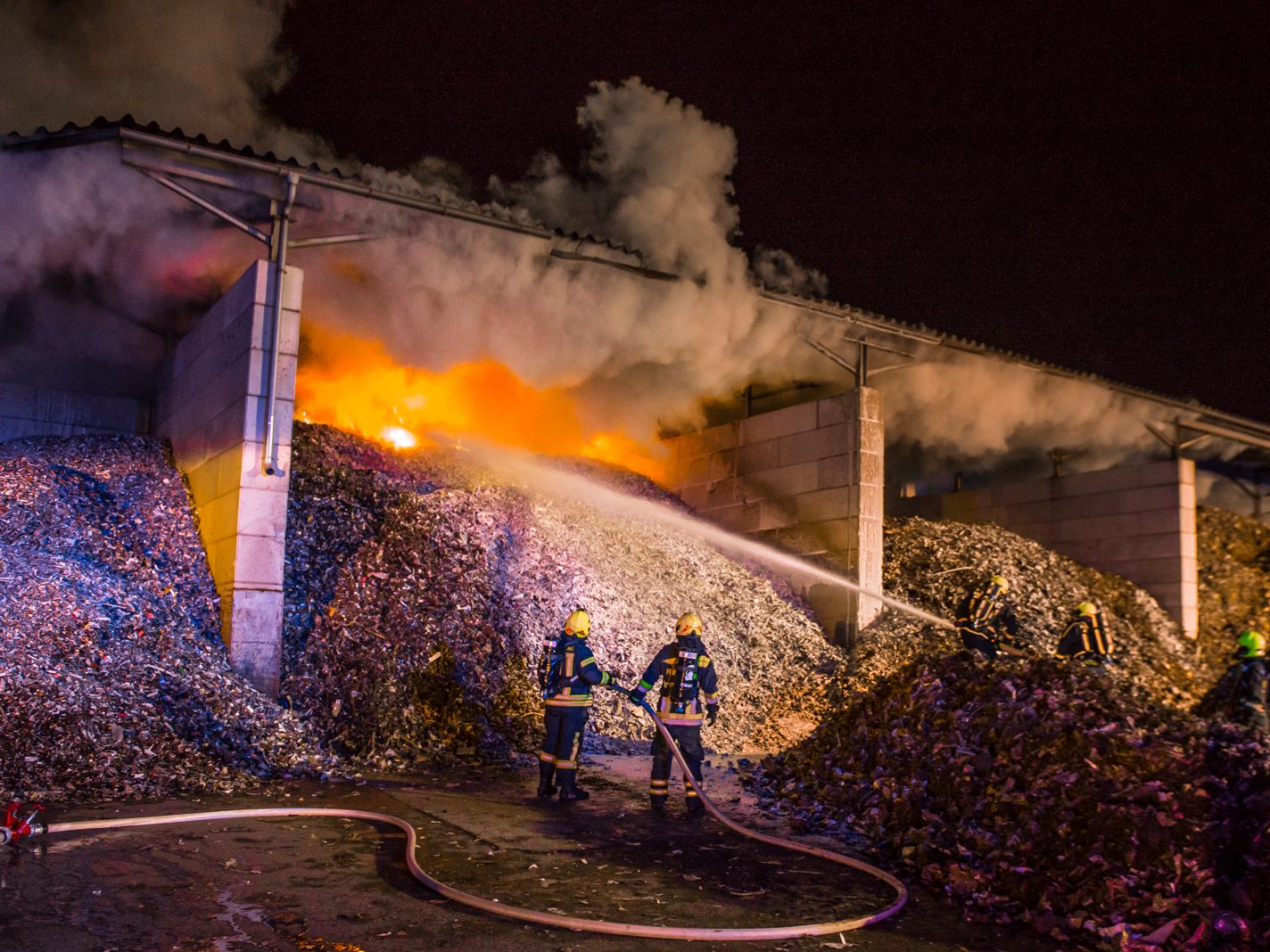 Brand in Niederösterreich beschäftigte Feuerwehr. Brand in Niederösterreich beschäftigte Feuerwehr.
